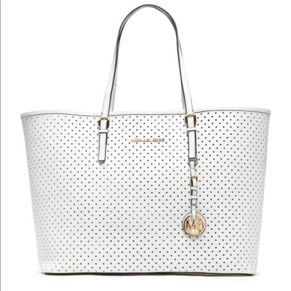 medium leather satchel